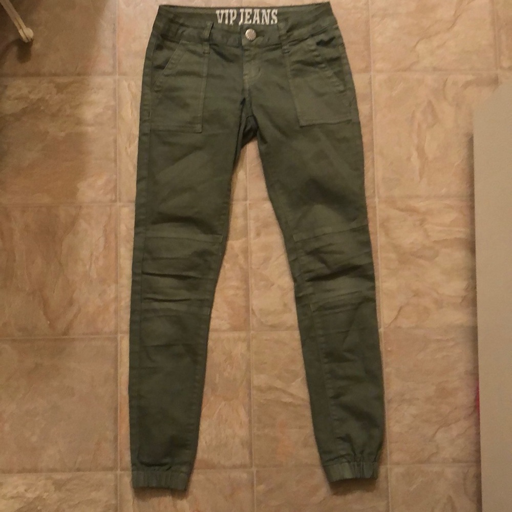 VIP JEANS